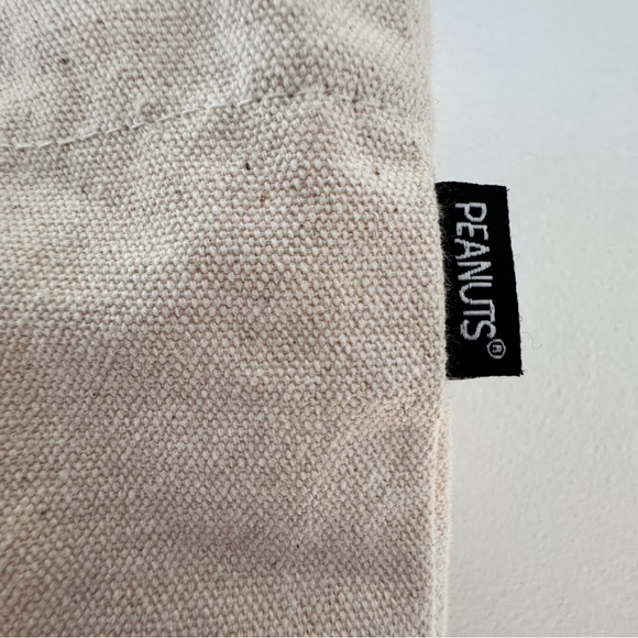 Peanuts Canvas Tote Bag with Embroidered Snoopy Design - Picture 9 of 11